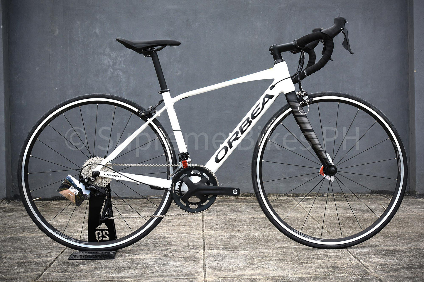 Orbea Avant H30 Alloy Road Bike Shimano 105 - White