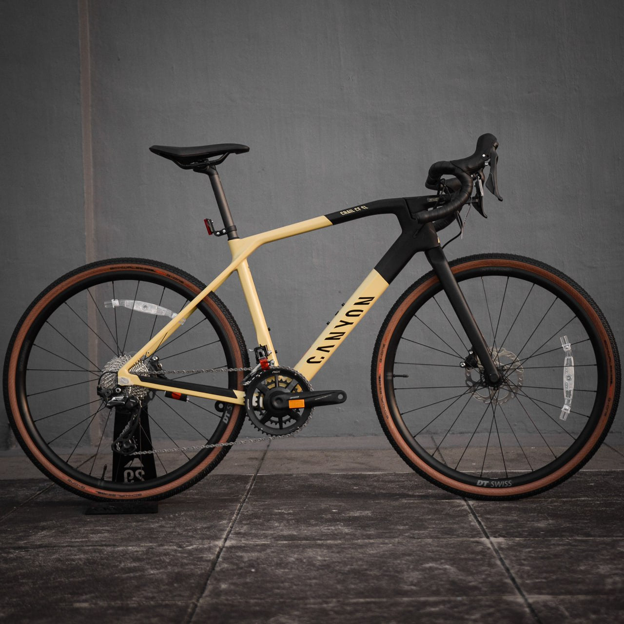 Canyon Grail CF SL 7 Gravel Bike GRX RX800 - Sand