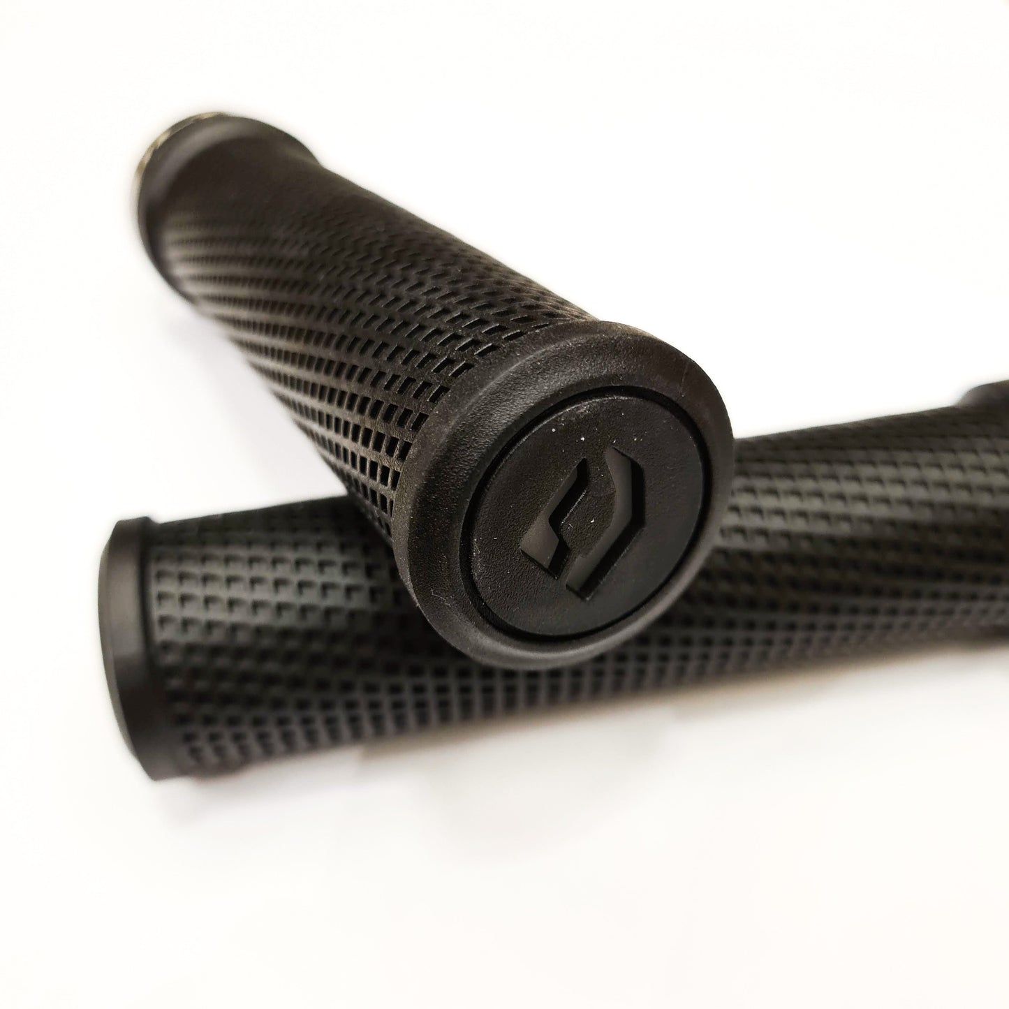 Cult C-2107 Lock On Bike Grips