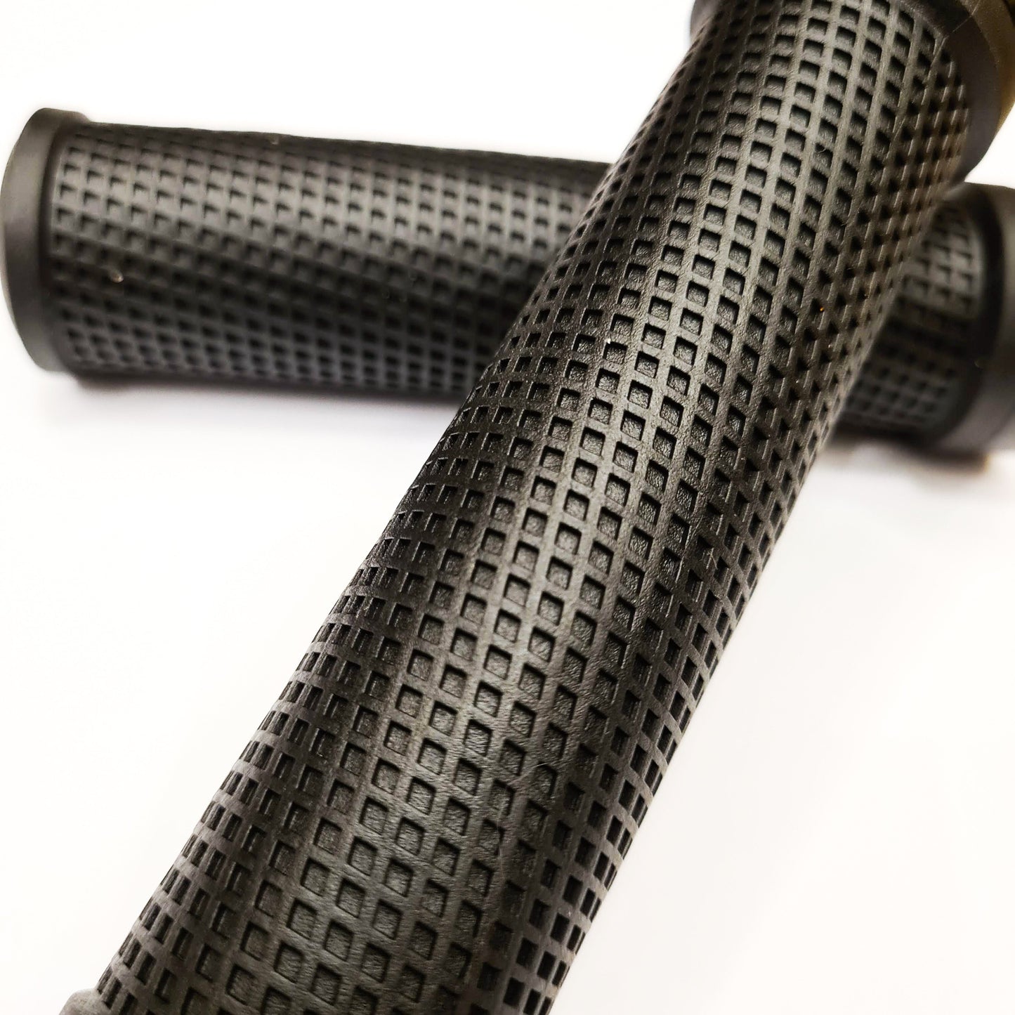 Cult C-2107 Lock On Bike Grips