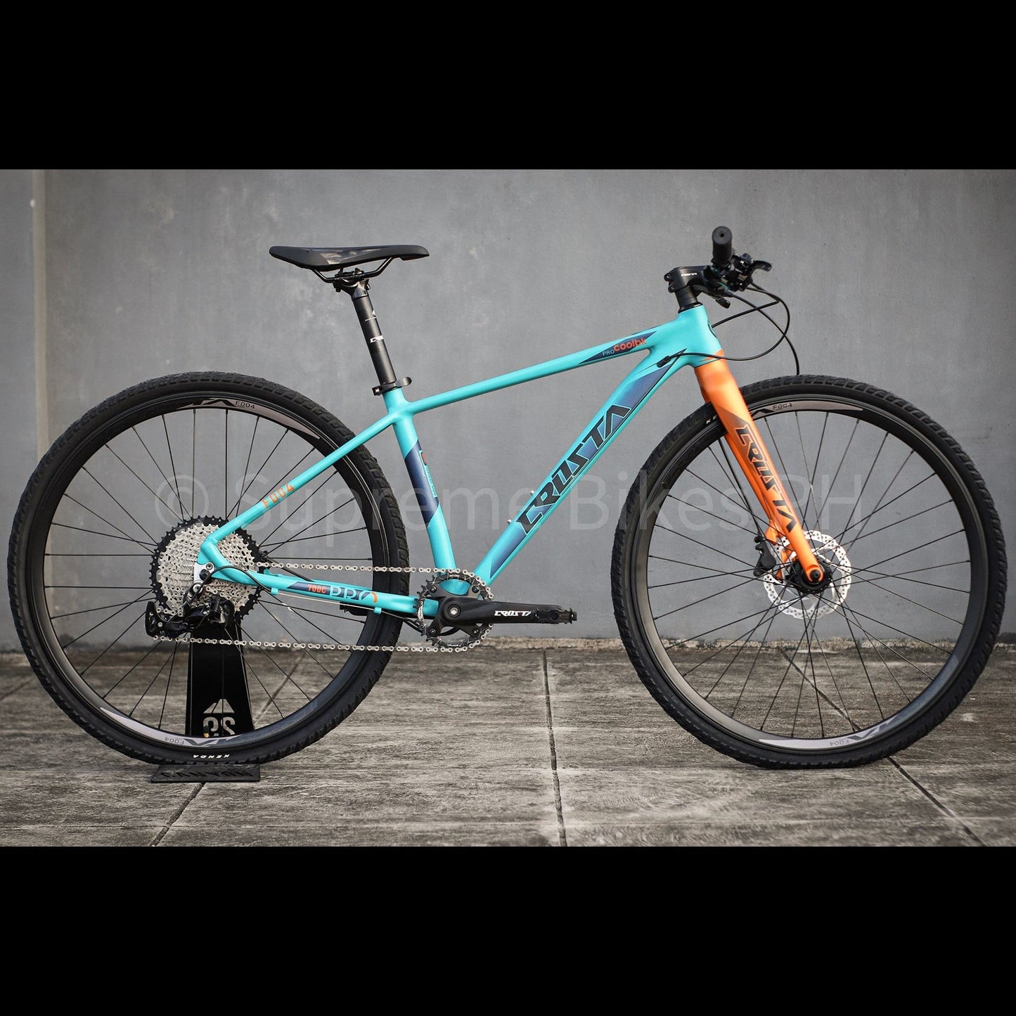 Crosta F004 Hybrid Bike 12-Speed 700x40C 1by 11-50T Cogs - Blue / Orange