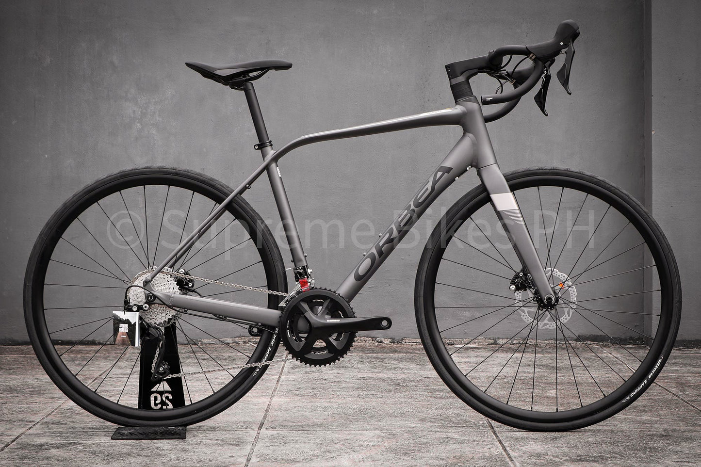 Orbea Avant H30-D Alloy Shimano 105 Disc Road Bike - Graphite